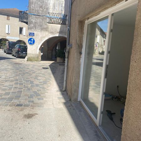 Logement Tout Equipe Layrac Bagian luar foto