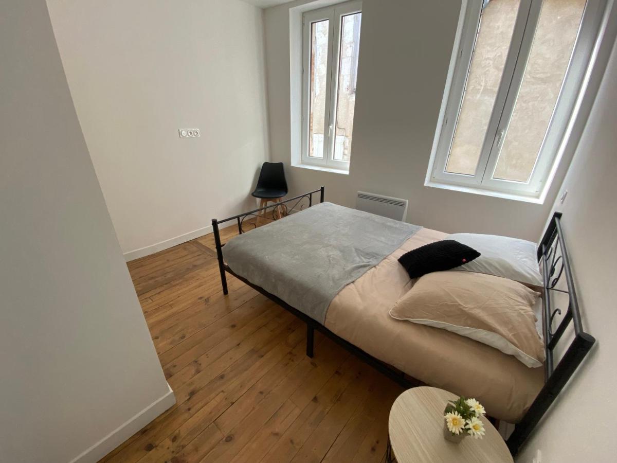 Logement Tout Equipe Layrac Bagian luar foto